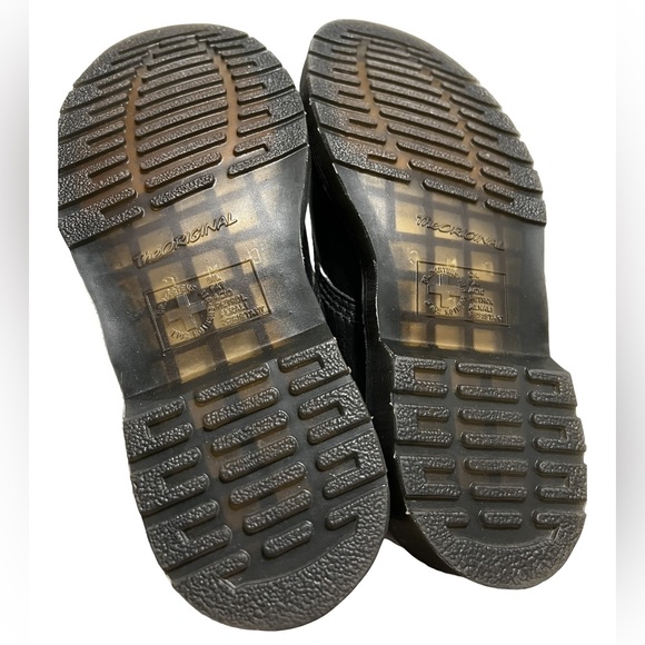 Dr. Martens 8053 Leather Casual Shoes, Black - Picture 5 of 5